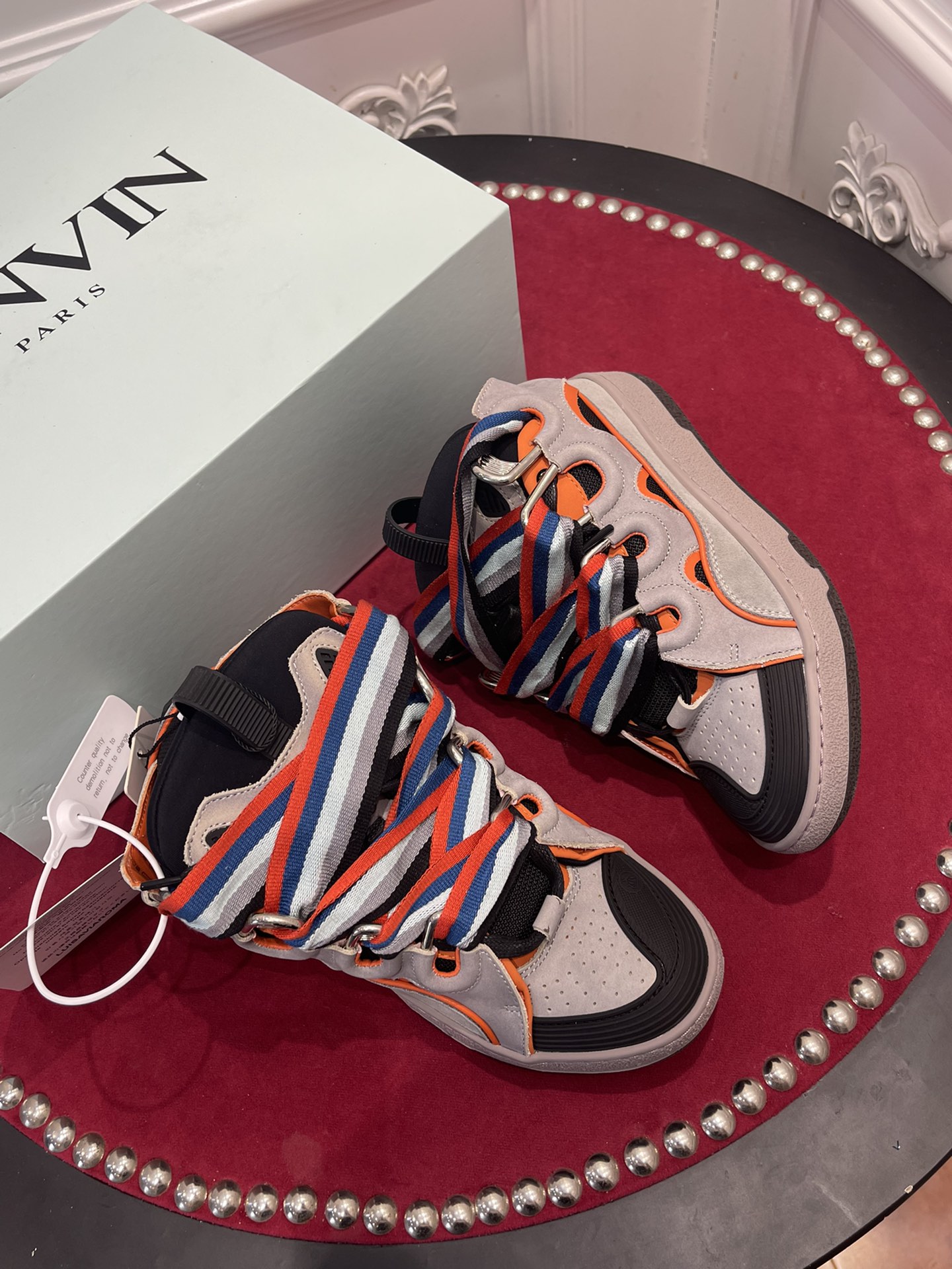 LAN Curb Sneaker.