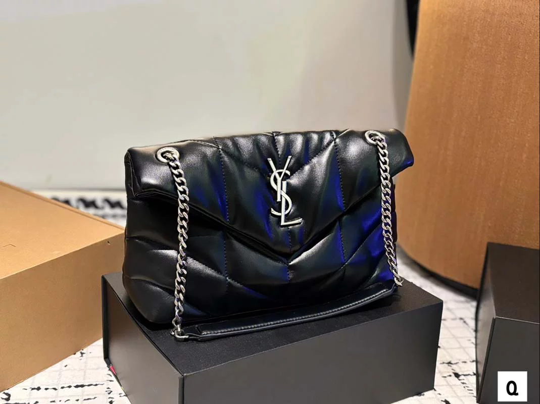 7Colors Chains Messenger bag Size 11.0″x7.9″ BB-921878