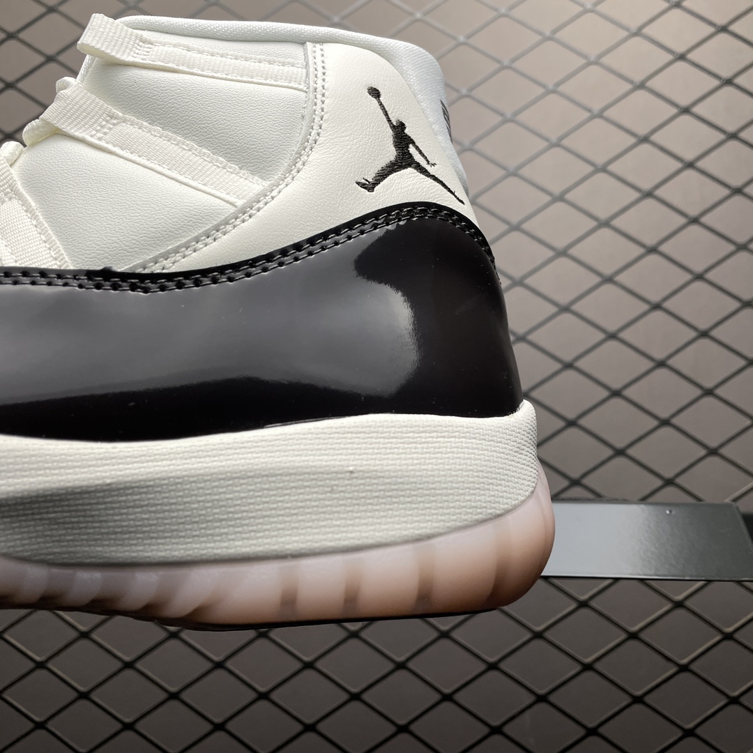 Air JRD 11 WMNS “Neapolitan” AR0715-101
