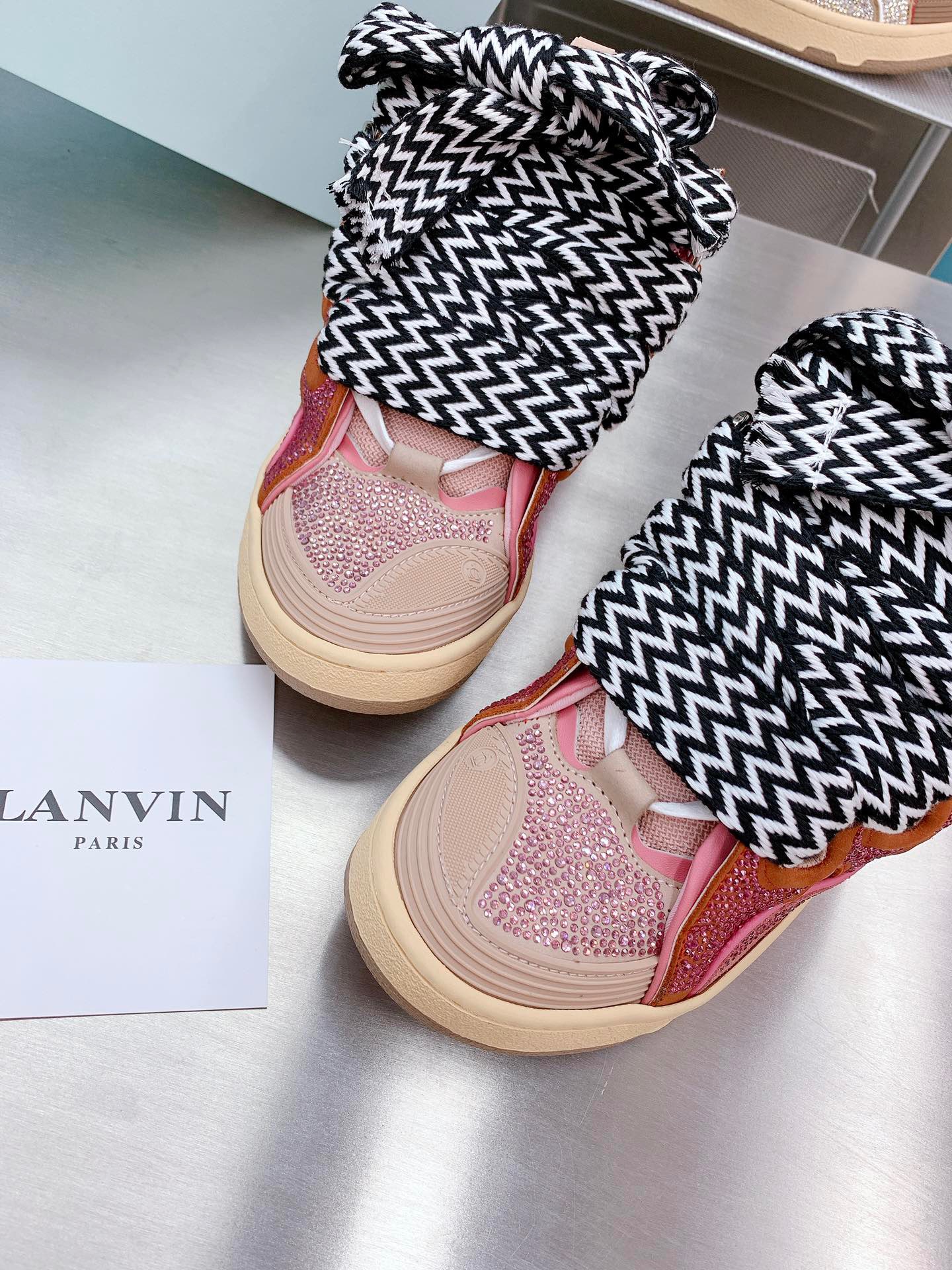 LAN Curb Sneaker 24