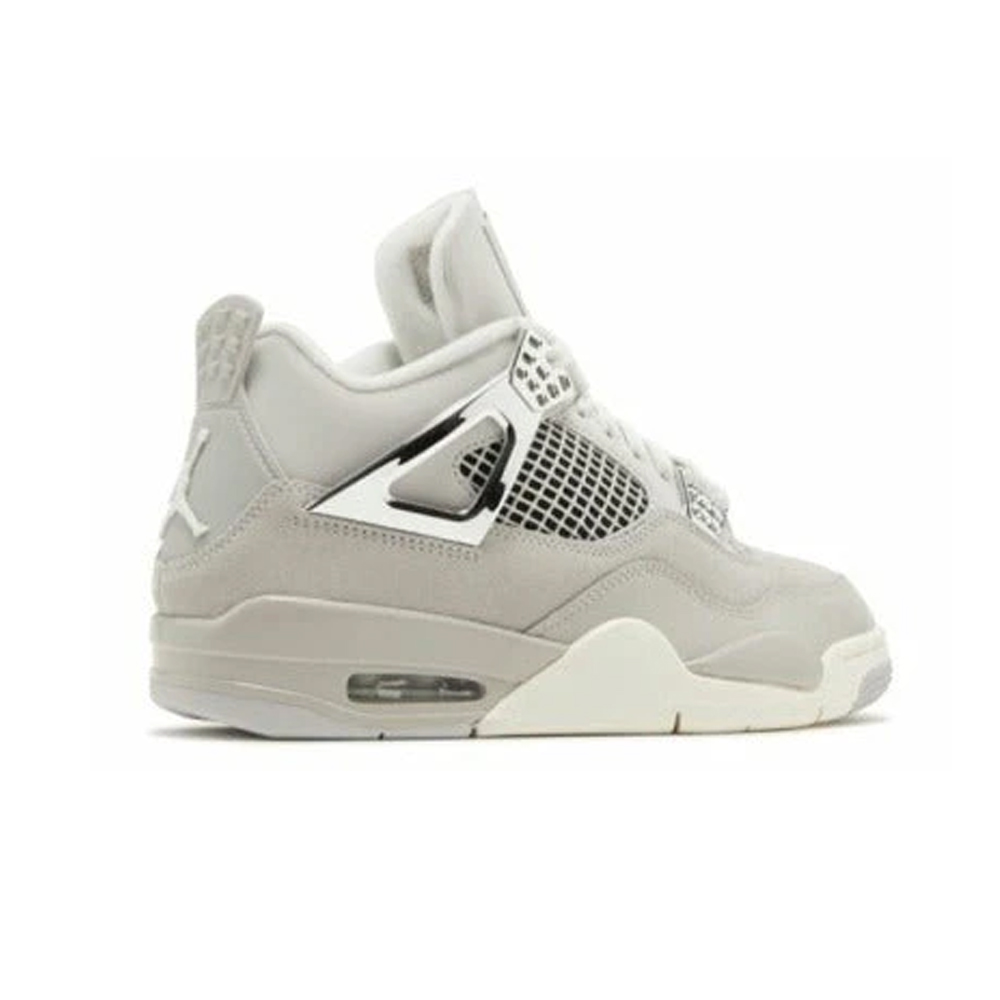 NK Air Jordan 4 Retro ‘Frozen Moments’