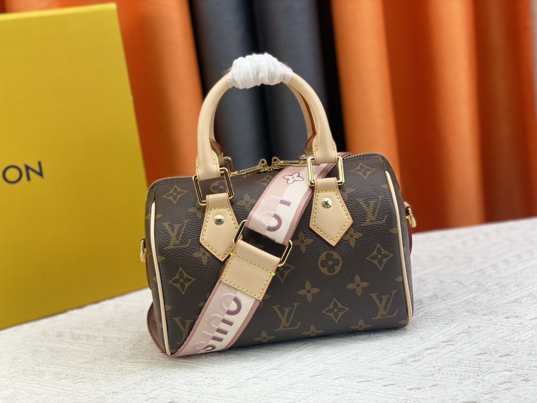 7 Colors Woman’s handbag with Adjustable strap 8.1″x5.3″x4.7″ BB-9180001000595