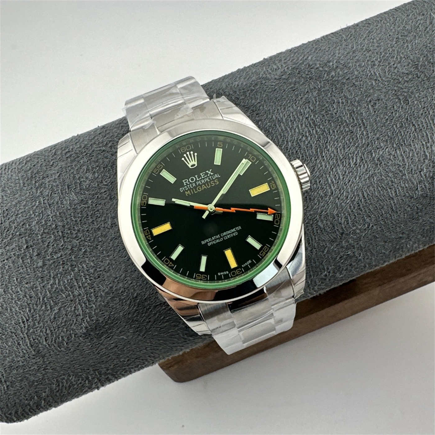 Rolex Milgauss 116400GV “Green Glass” – 904L Steel [Real Green Sapphire]