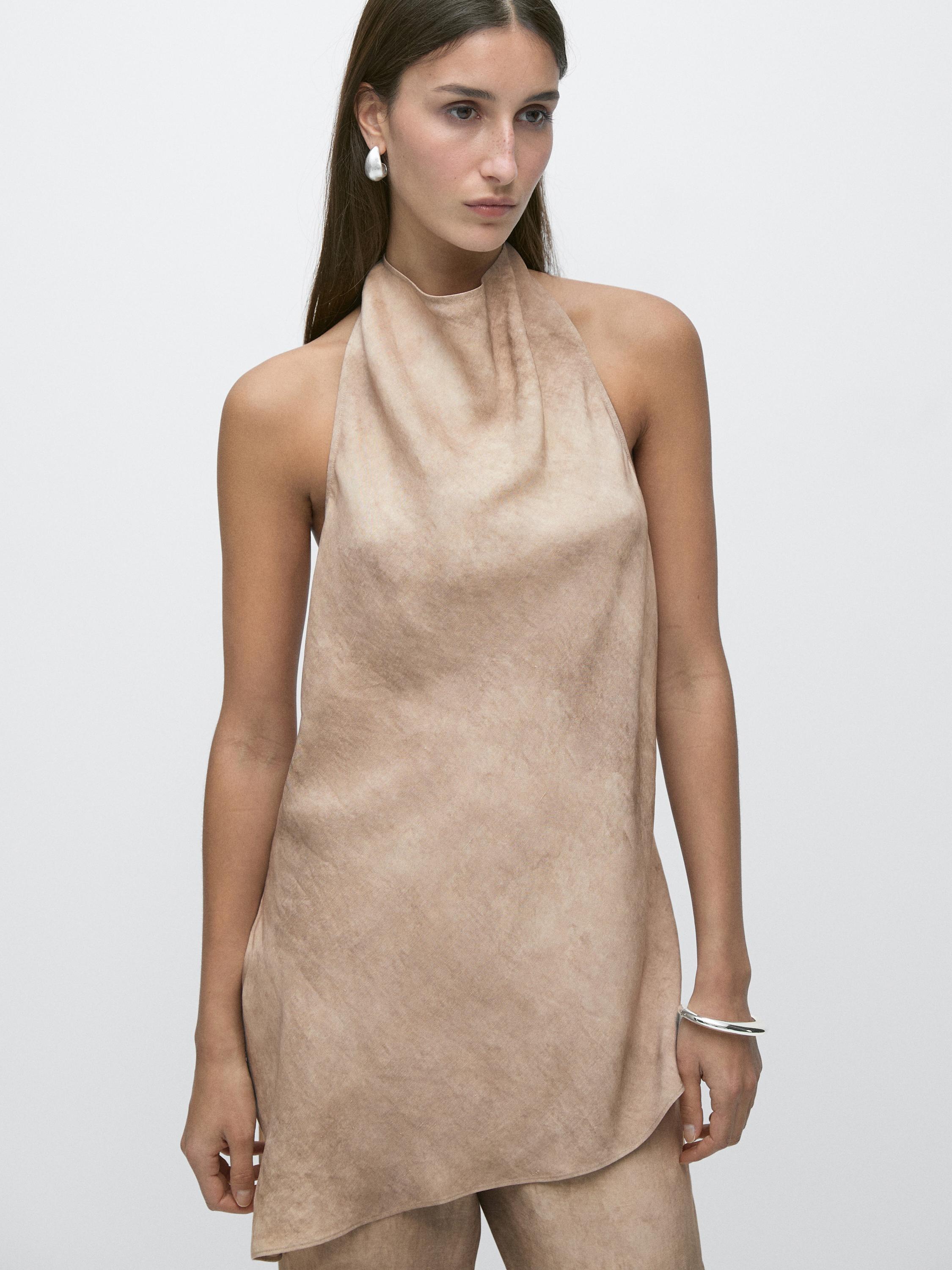 Top halter efecto desgastado