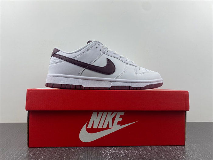 NK Dunk Low Retro White Night Maroon dv0831-102