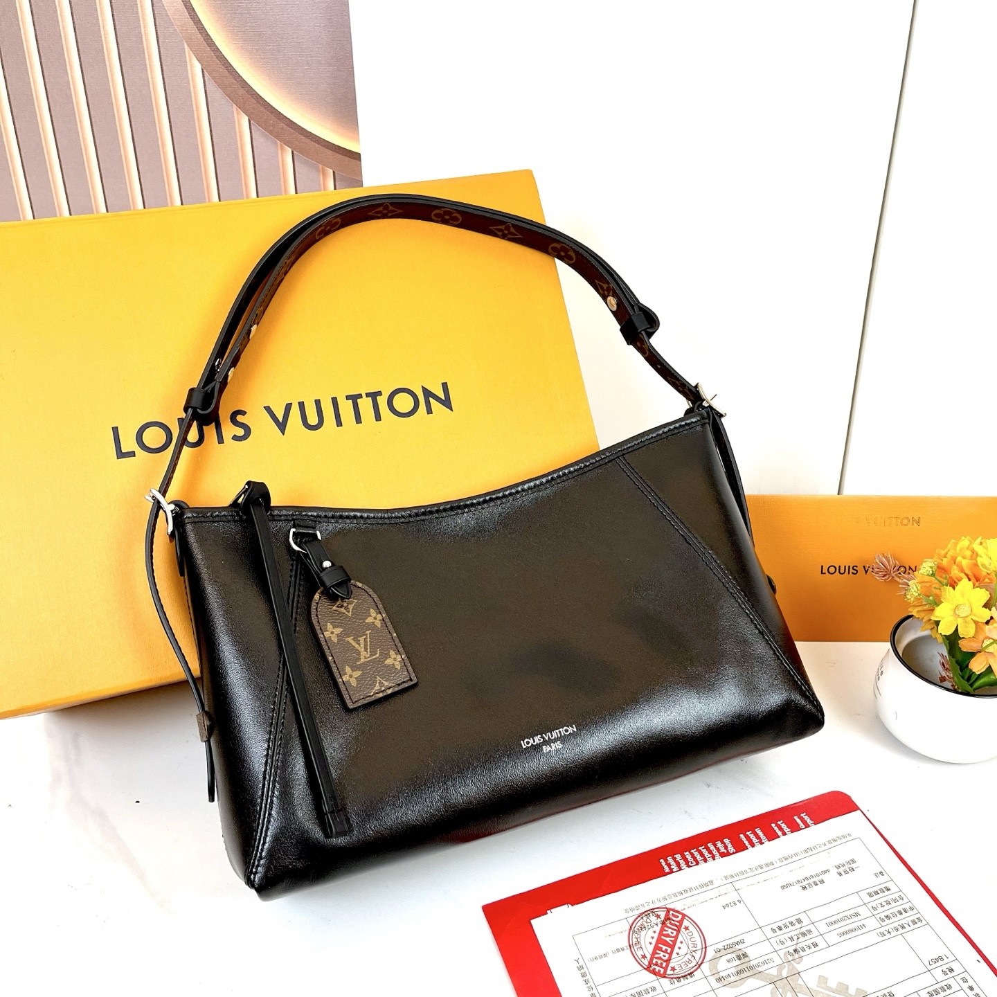LV Carryall East West M28160 36x19x0.5cm