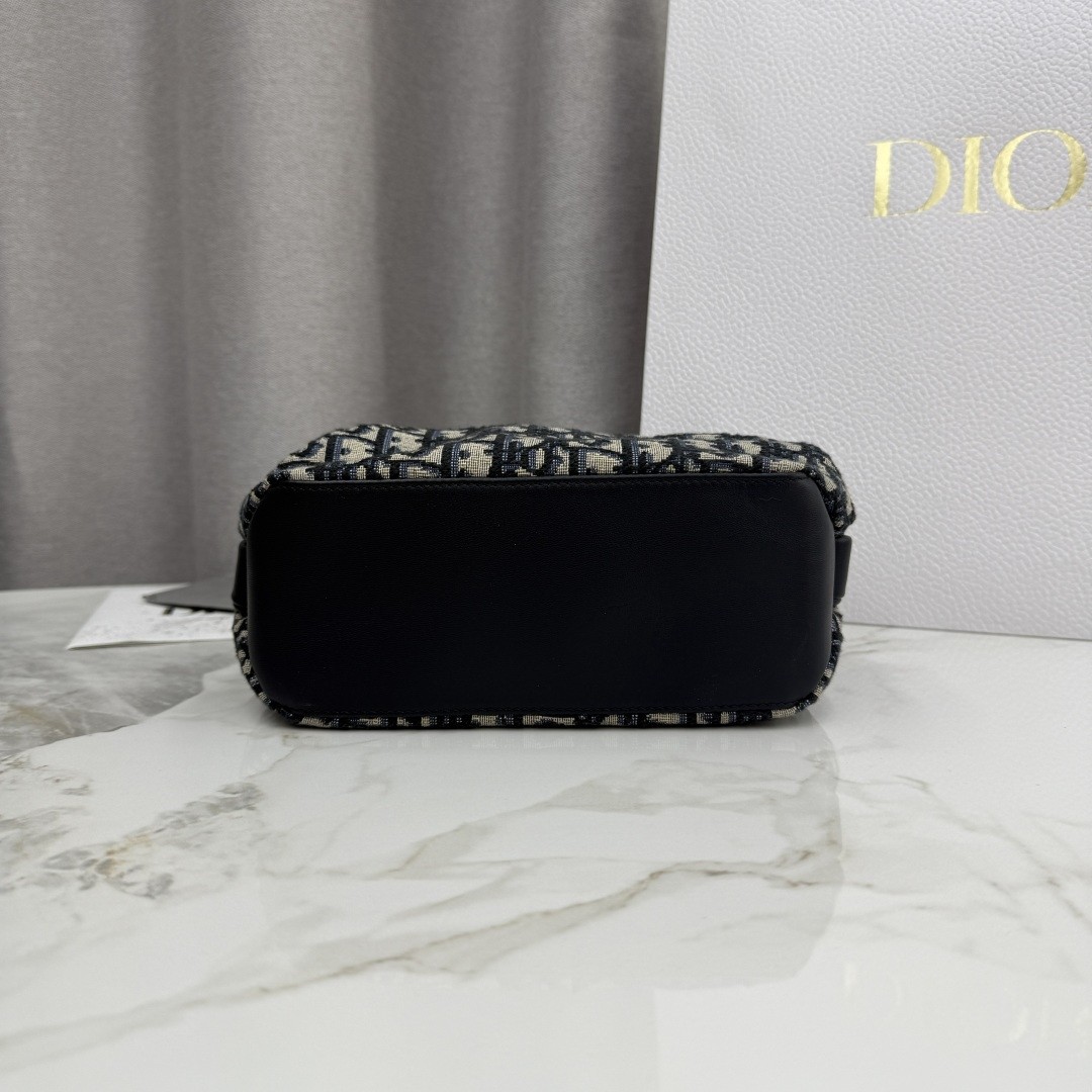 DR Shoulder bag 20x11x8cm