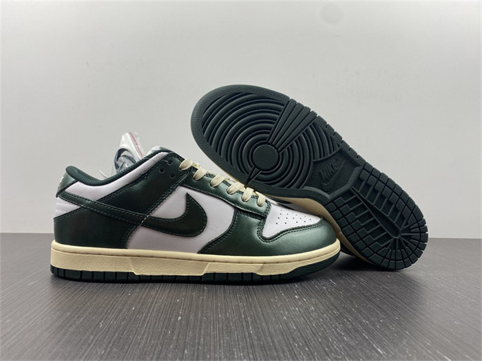 NK Dunk Low Vintage Green DQ8580-100