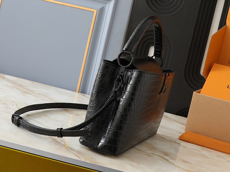 Big 13.0″x7.5″x3.5″ Small 8.7″x4.7″x3.1″ 2Colors crocodile Leather Totebag With Adjustable Strap BB-921404