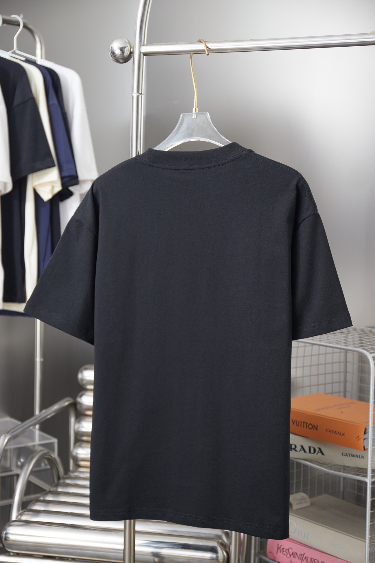 Amri T-Shirt