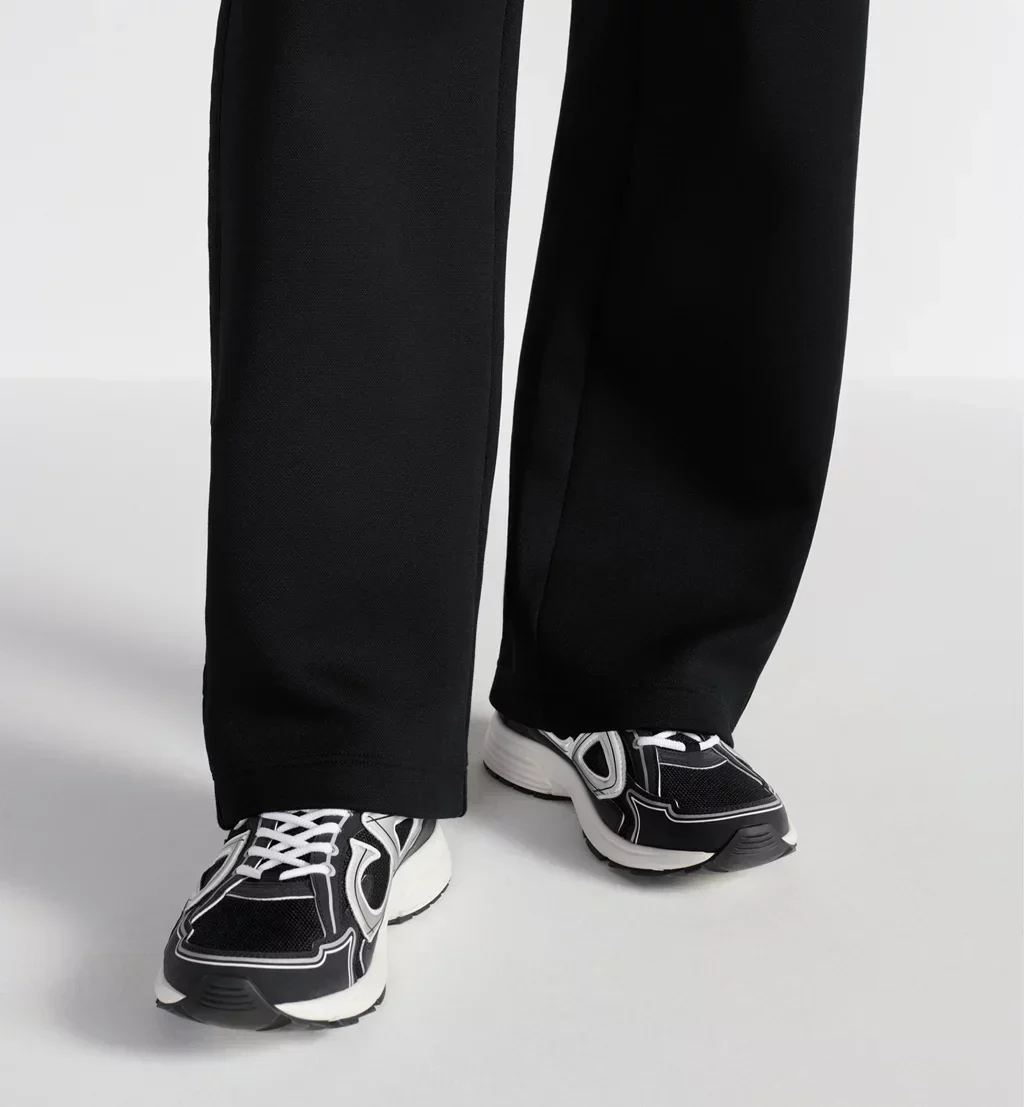DR B30 Countdown Sneaker