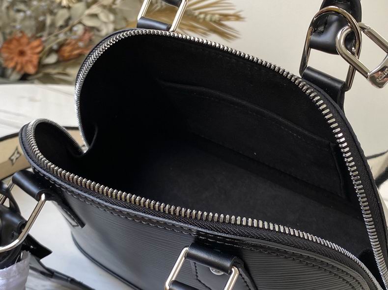 LV Bag 23.5x17.5zx11.5cm
