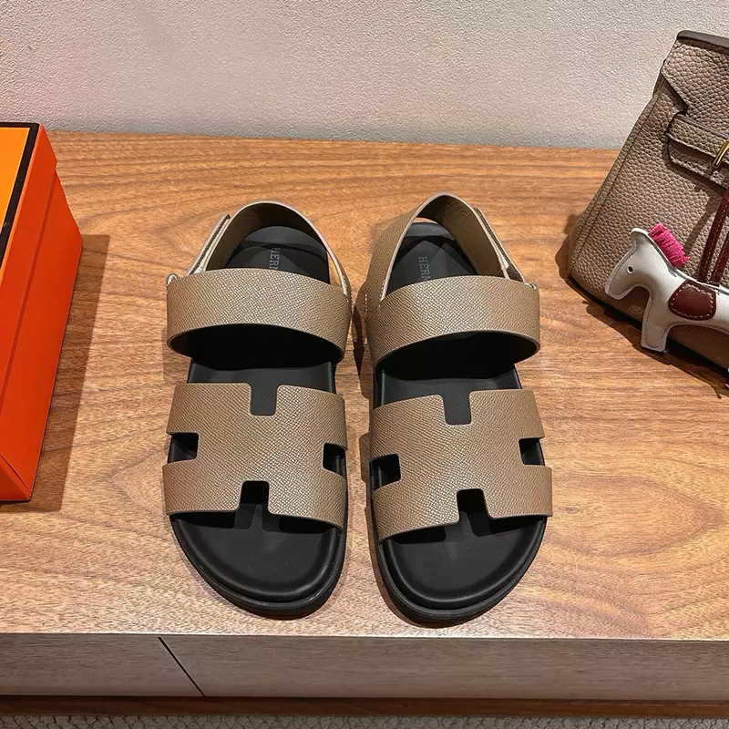 New High Quality Sandals LX-872331