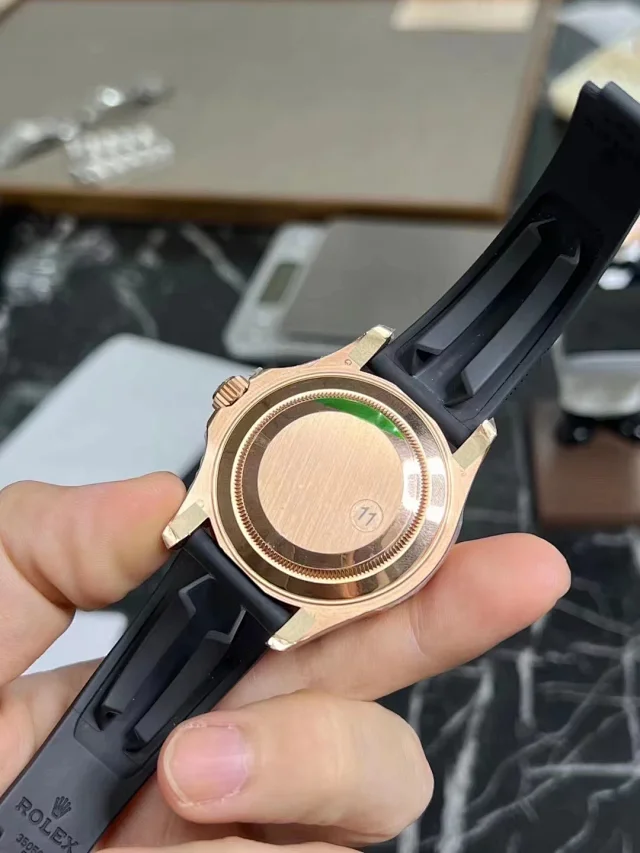 Replica Rolex Yacht Master 40 116695SATS – Rose Gold Candy Bezel VS Factory