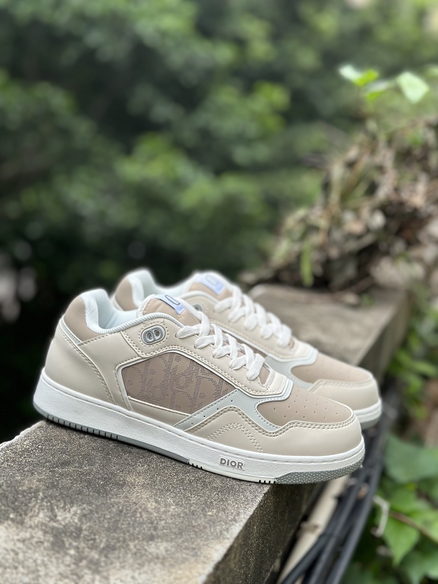 DR B27 Sneaker