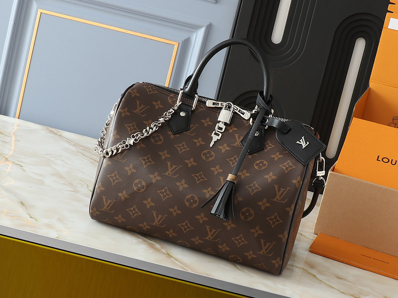 4 Colors 11.8″x8.3″x6.7″ Brown Prints Black lining Leather bag charms Handbag with bag charm lock and Strap BB-921489