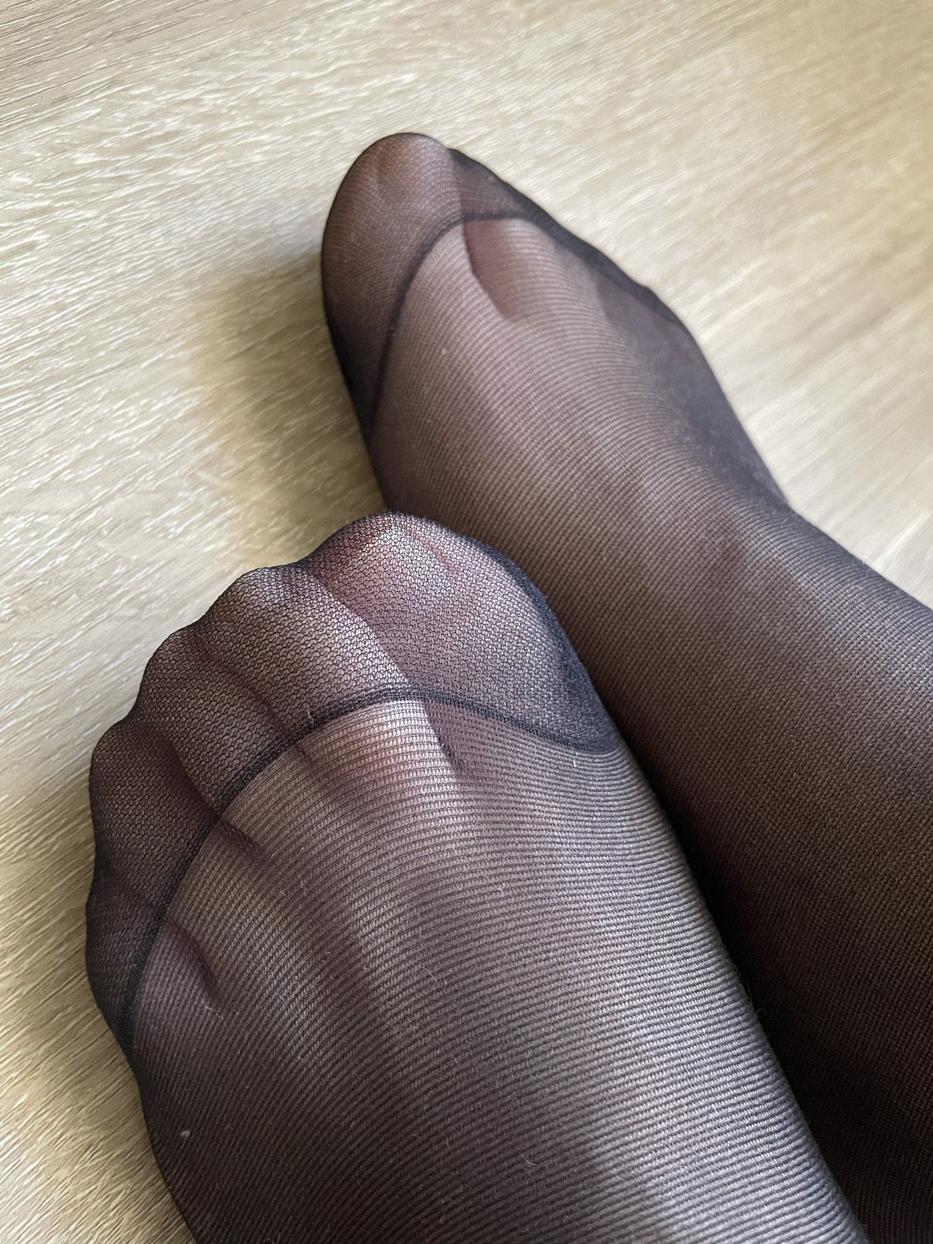 A delicate scent in nylon 🤤