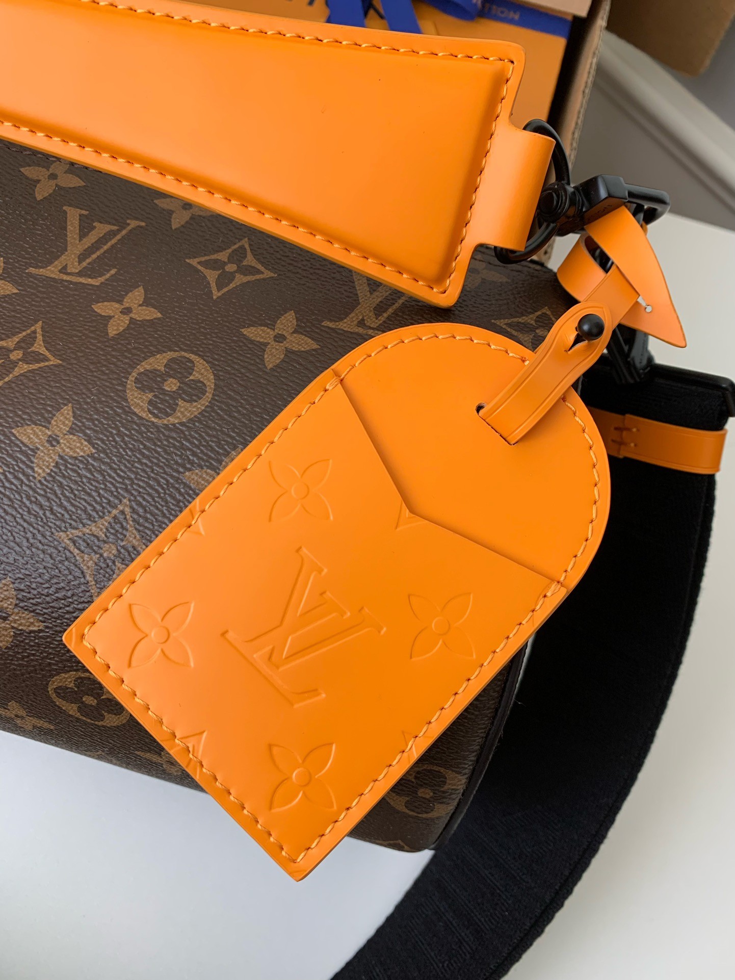 LV SOFT POLOCHON 33*17*17cm
