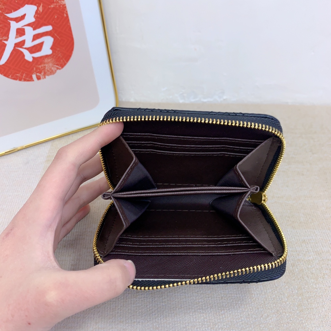 4.7″x3.9″ Leather Wallet QB-927007