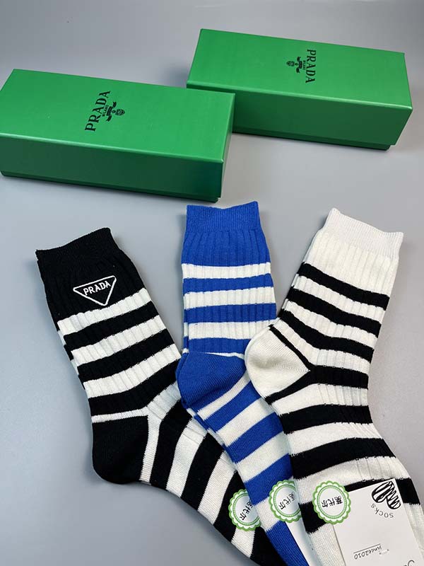 Set of 3 Pairs of Cotton Breathable Crew Socks WZ-924000260