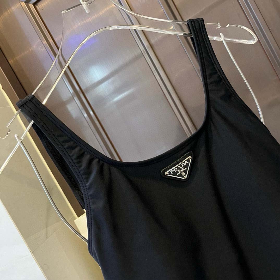 Classical Sexy Black One-piece Swimsuit YY-925244