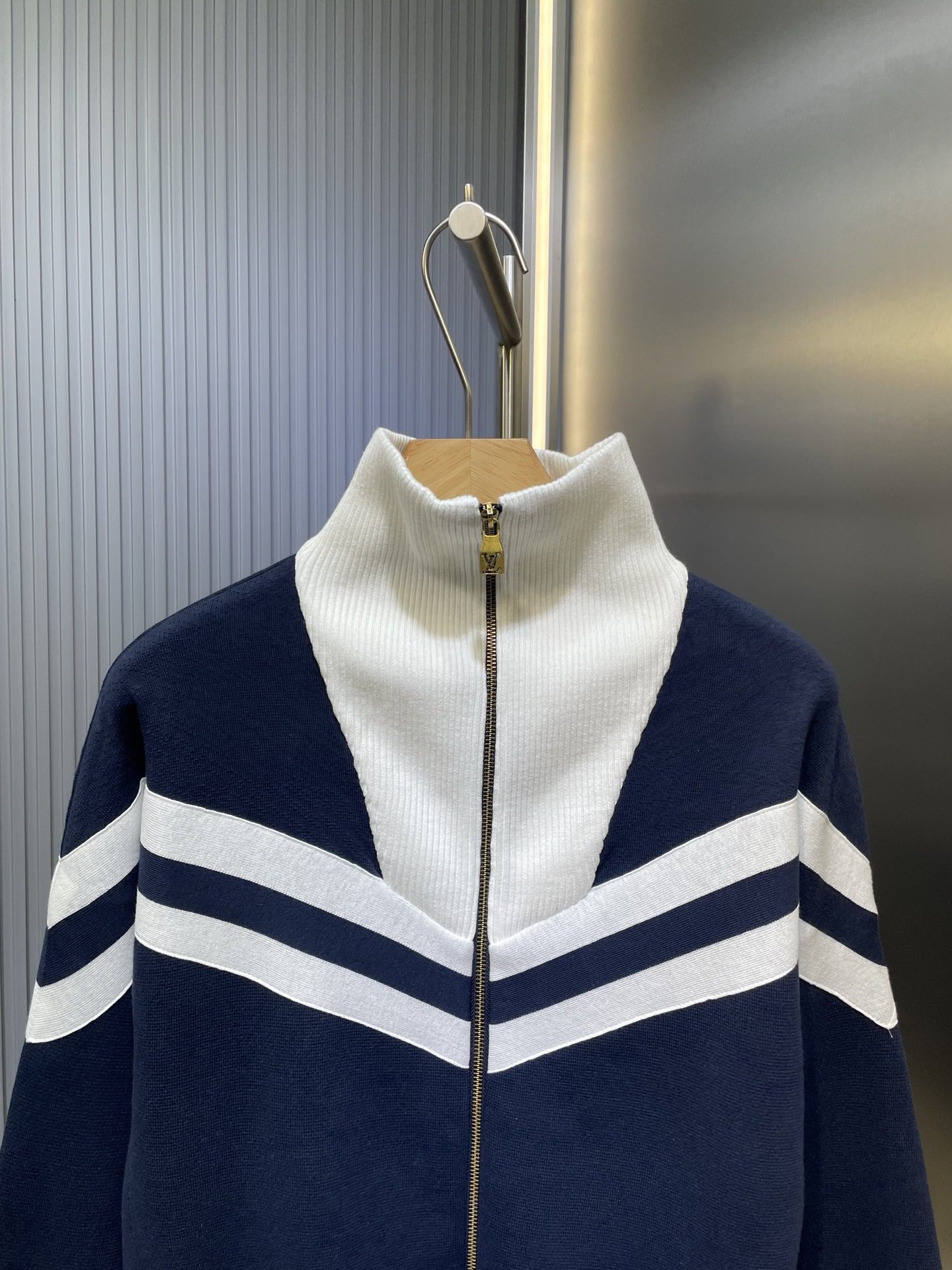 LV 25FW Sweater