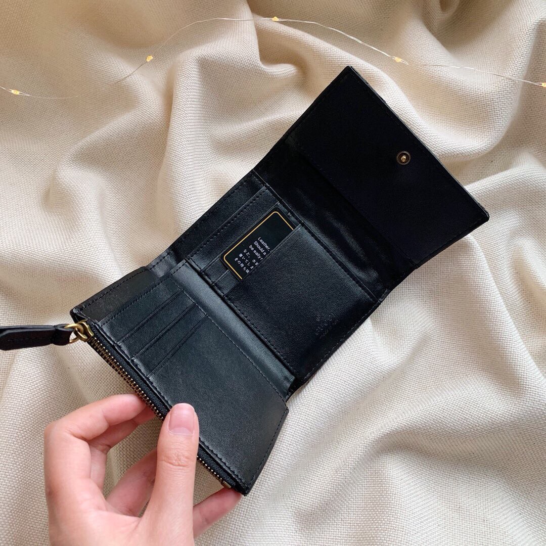 Wallet 4.9″x3.7″x1.0″ BB-918000841