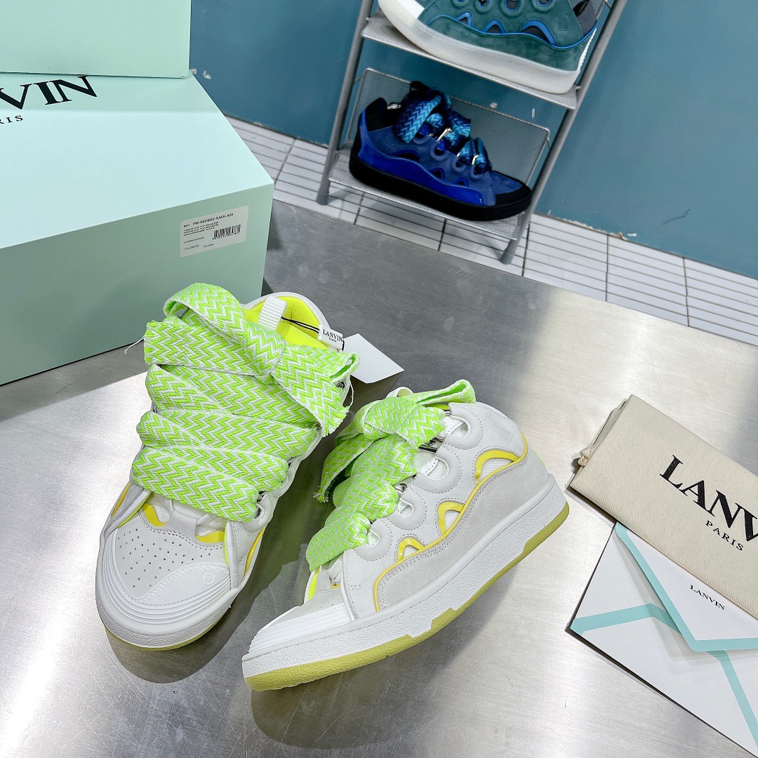 LAN Curb Sneaker 11