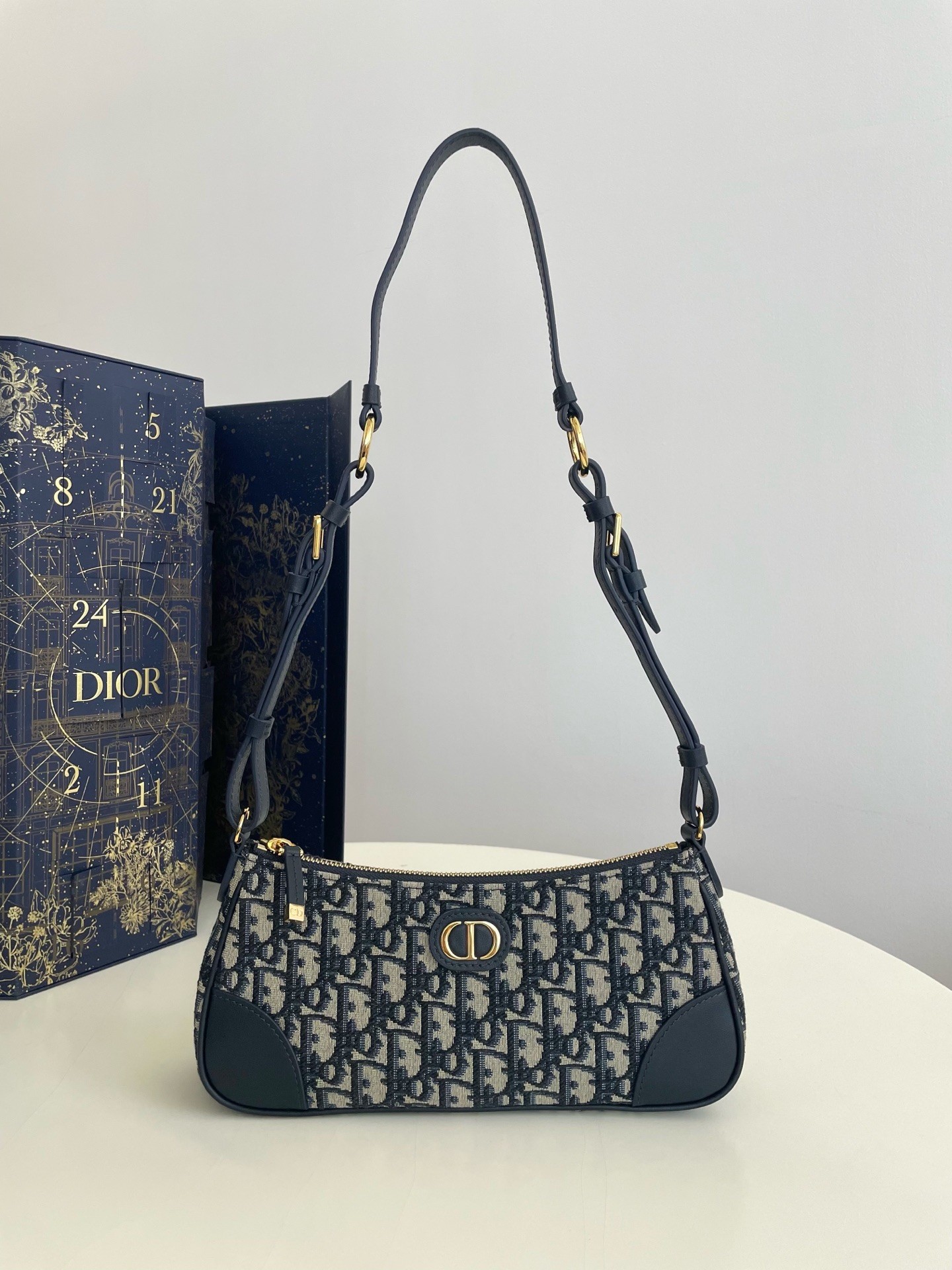 DR Underarm bag 26x7x12cm