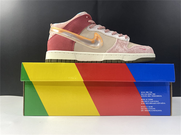 NK Dunk Mid Social Status Free Lunch Strawberry Milk DJ1173-600