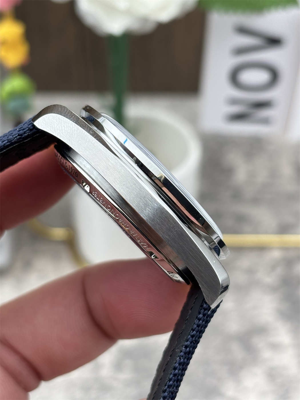 Omega Speedmaster Snoopy Replica 310.32.42.50.02.001 – Silver Snoopy Manual Chronograph 42mm