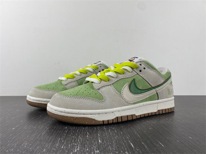 NK Dunk Low SE 85 Double Swoosh DO9457-100X
