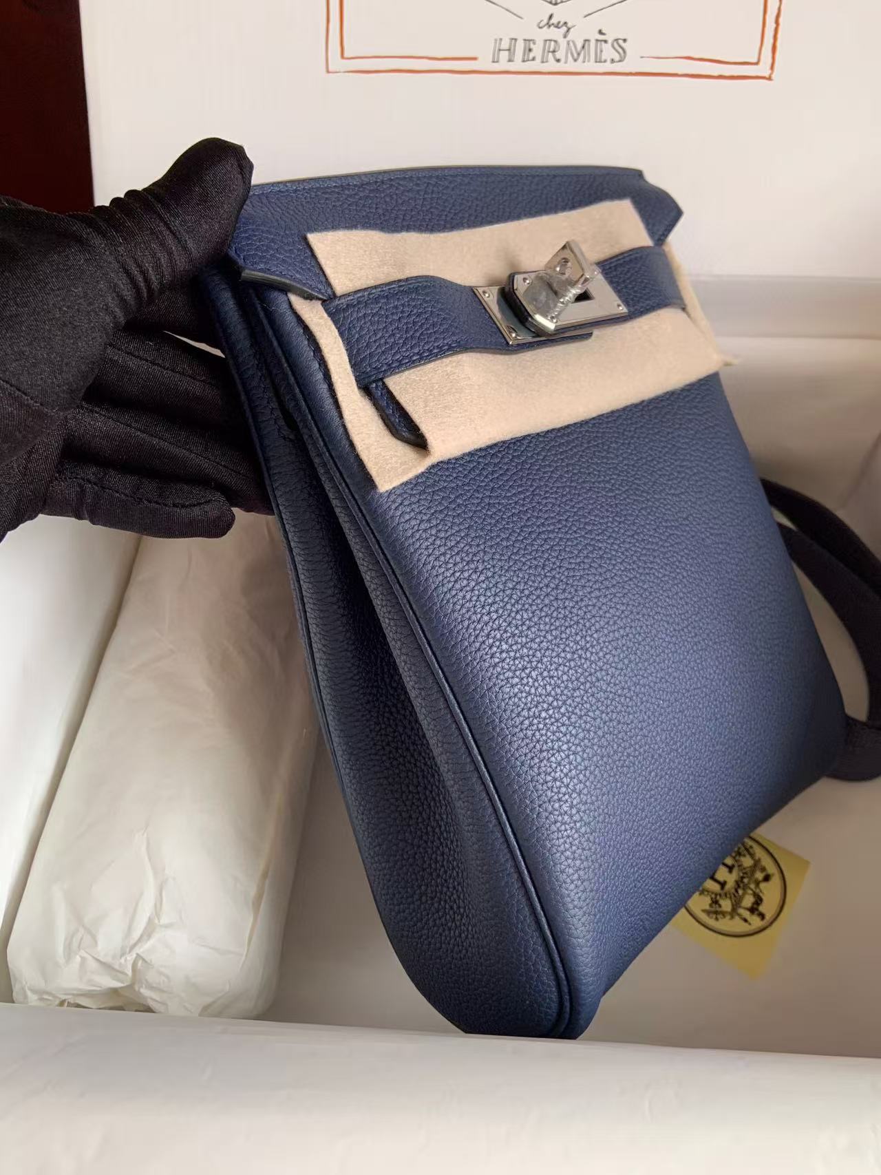 Hermès chest bag customize