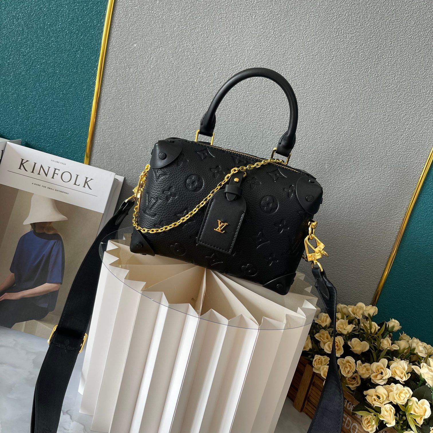 4 colors Woman’s Handbag 7.9″x5.5″x3.0″ BB-9180001000656