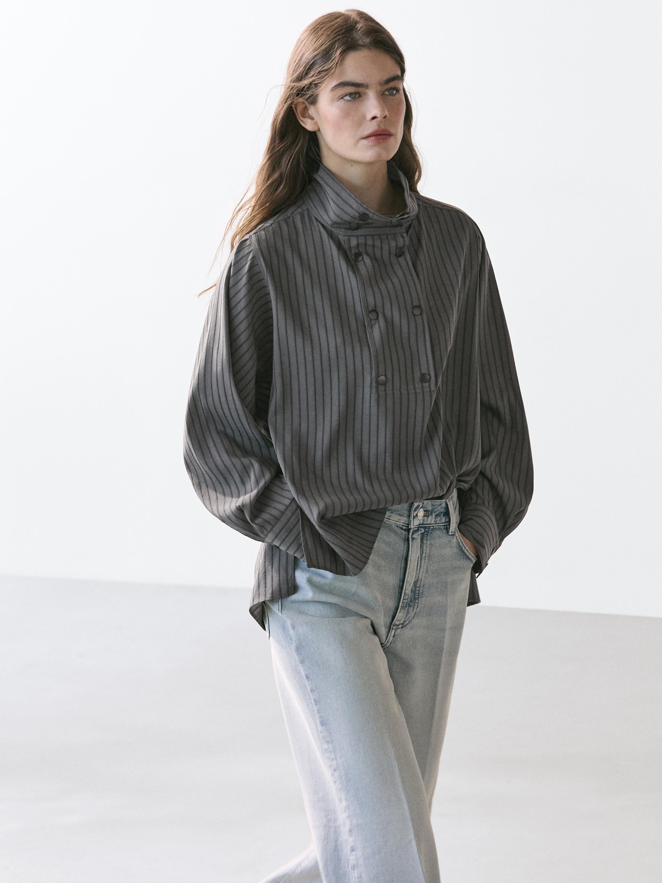 Camisa fluida rayas detalle cuello