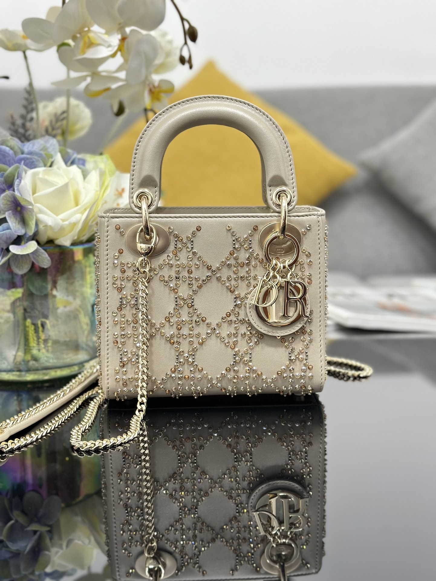 DR Handbag 17x15x7cm