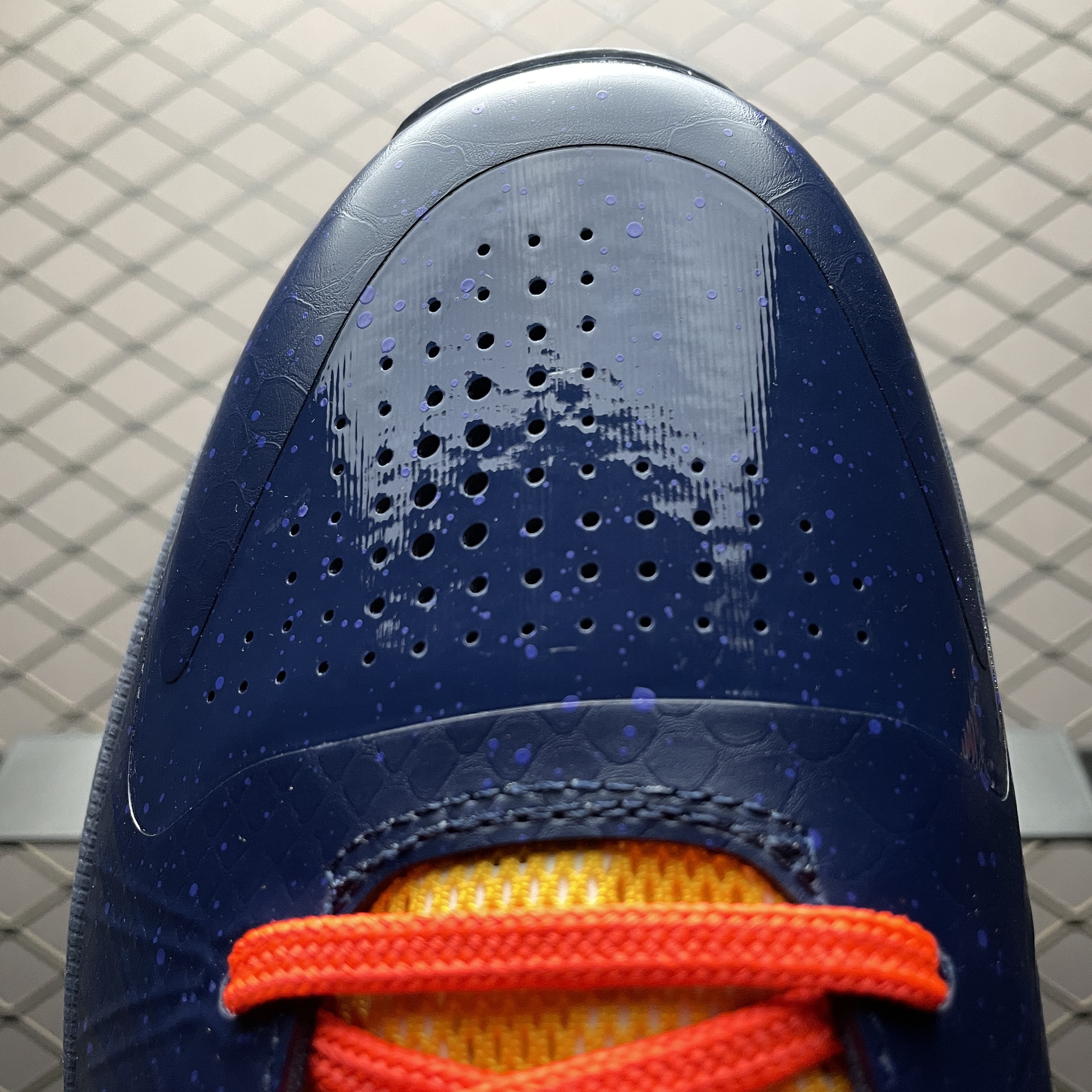 NK Kobe 5 IM3207-400