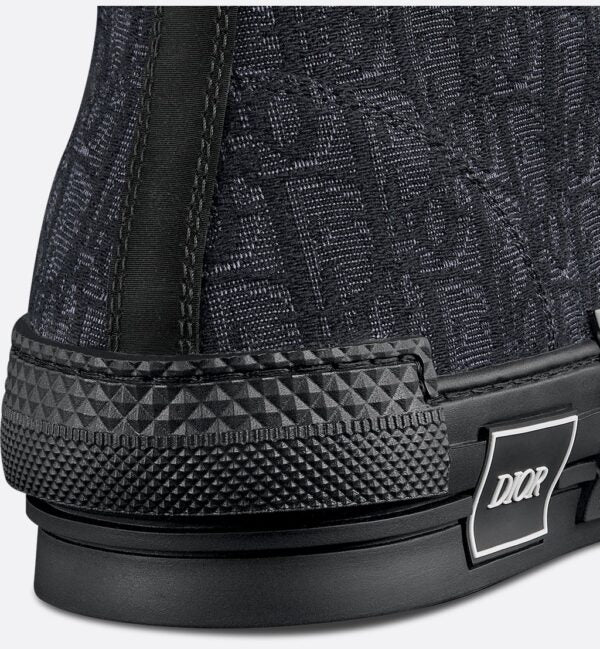 DR B23 League High-Top Sneaker