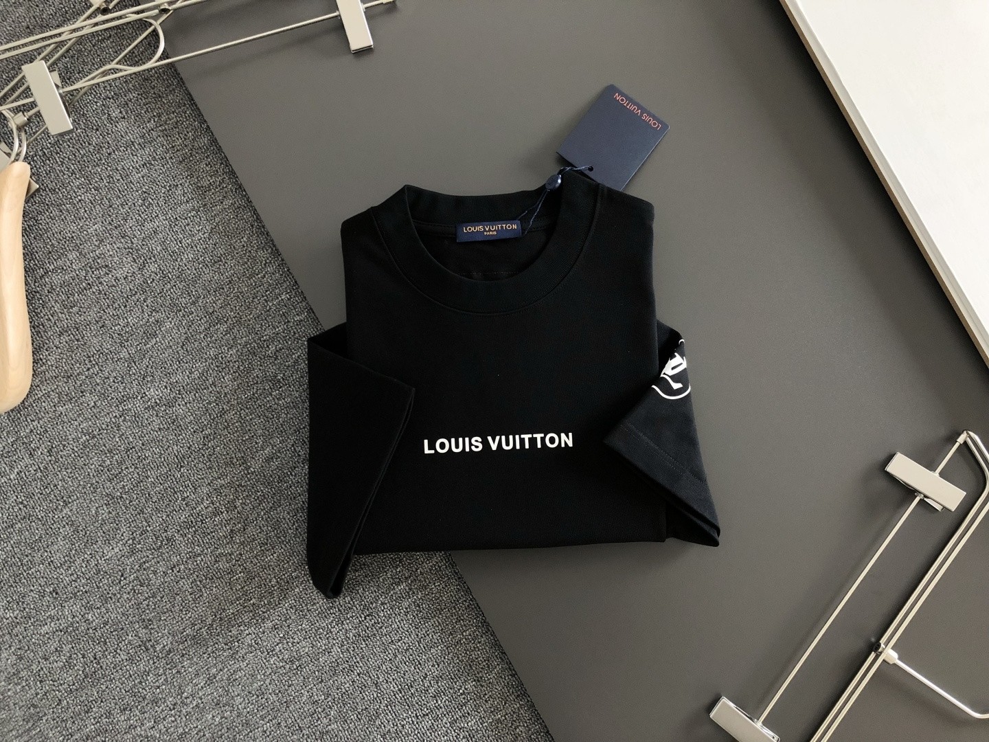 LV T-Shirt