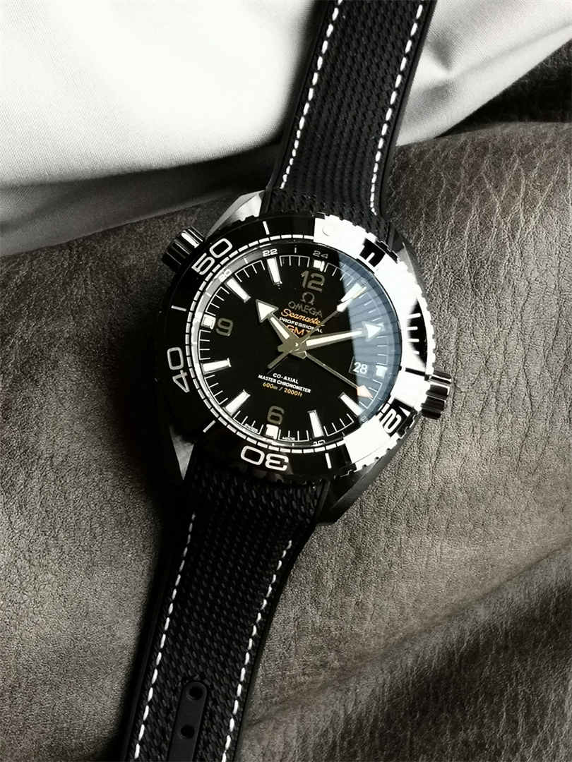 VSF Seamaster 600M Deep Black Replica – 45.5mm Ceramic Diver Watch