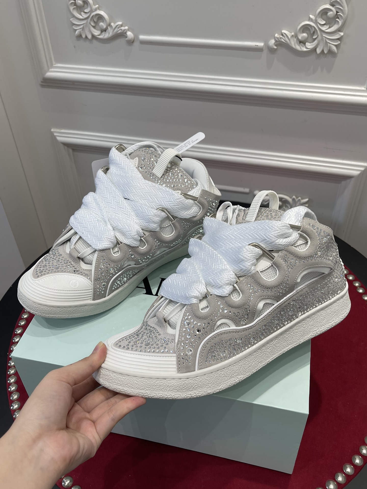 LAN Curb Sneaker White Rhinestone FMSKRK11STRAP22