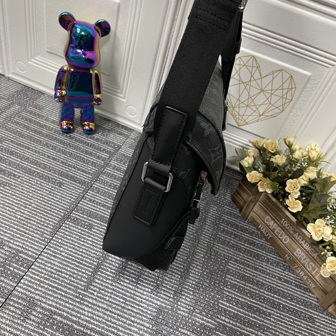 Black Woman’s Handbag 12.6″x10.2″x3.1″ BB-9180001000331
