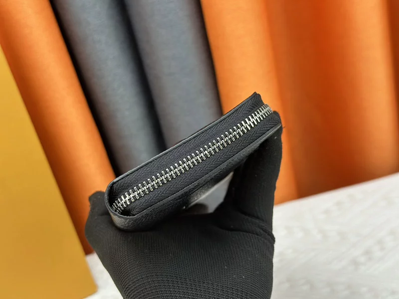 7.5″x3.9″ Genuine Leather Long Wallet with Card slots BB-9211040