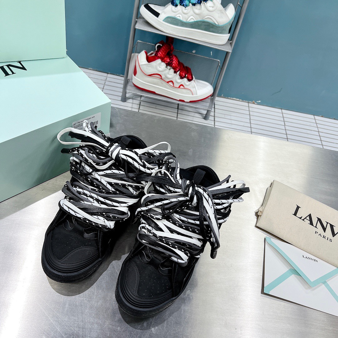 LAN Leather Curb 8