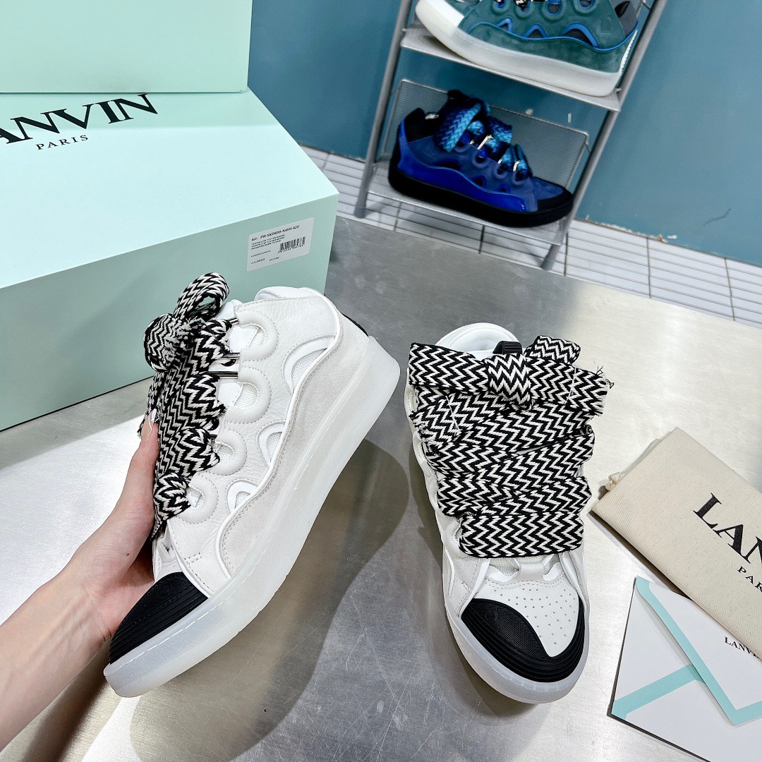 LAN Curb Sneaker 16
