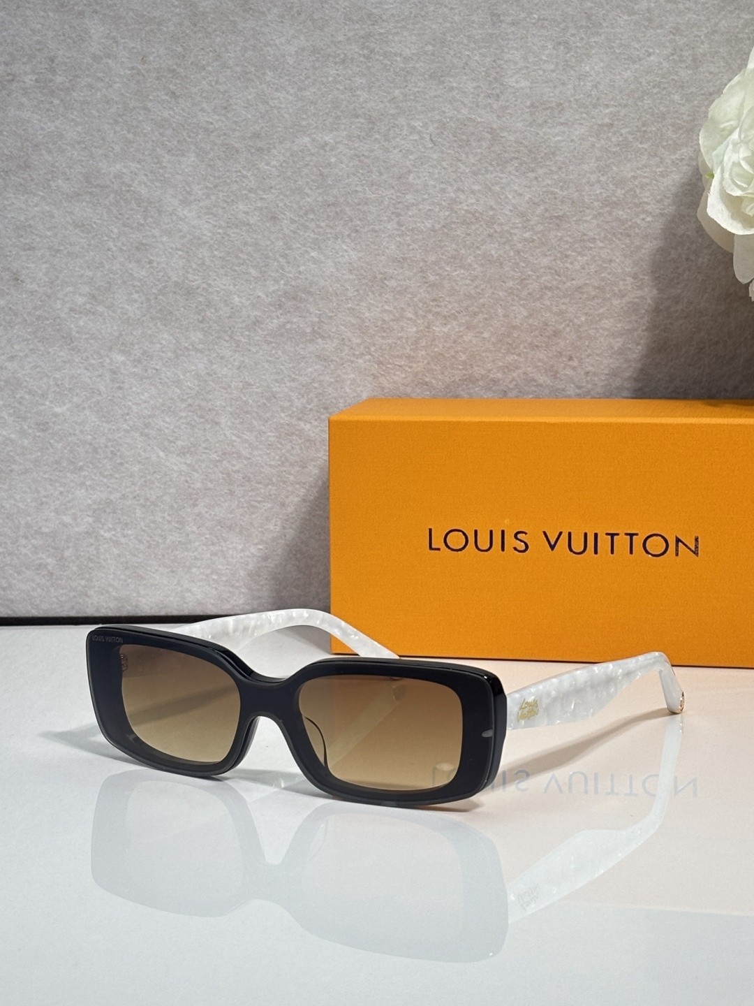 LV Sunglasses Z3165U（Multiple colors）