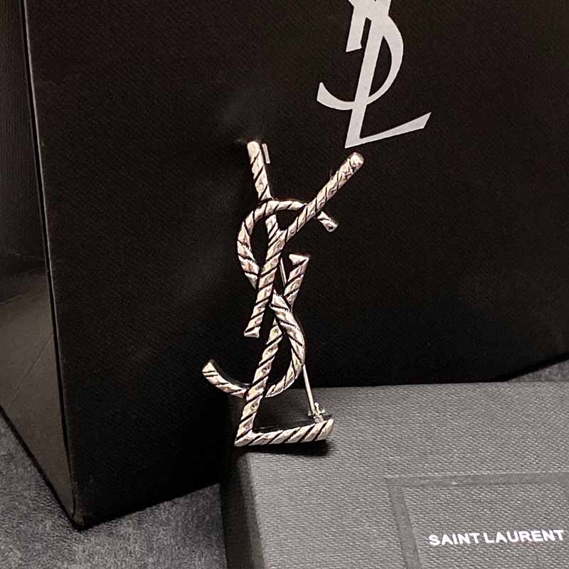 Silver Brooch QTXZ-9110026