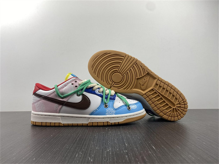 NK Dunk Low SE 'FREE.99' CZ2496-100