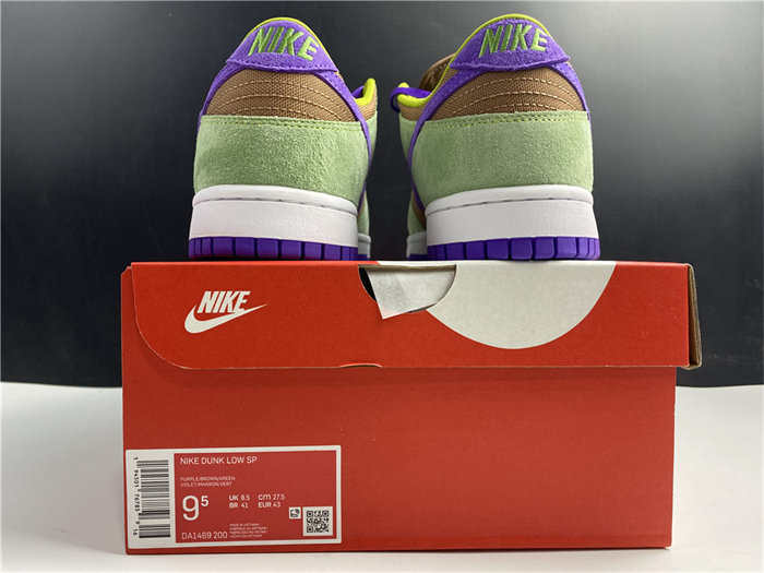 NK Dunk Low Veneer DA1469-200