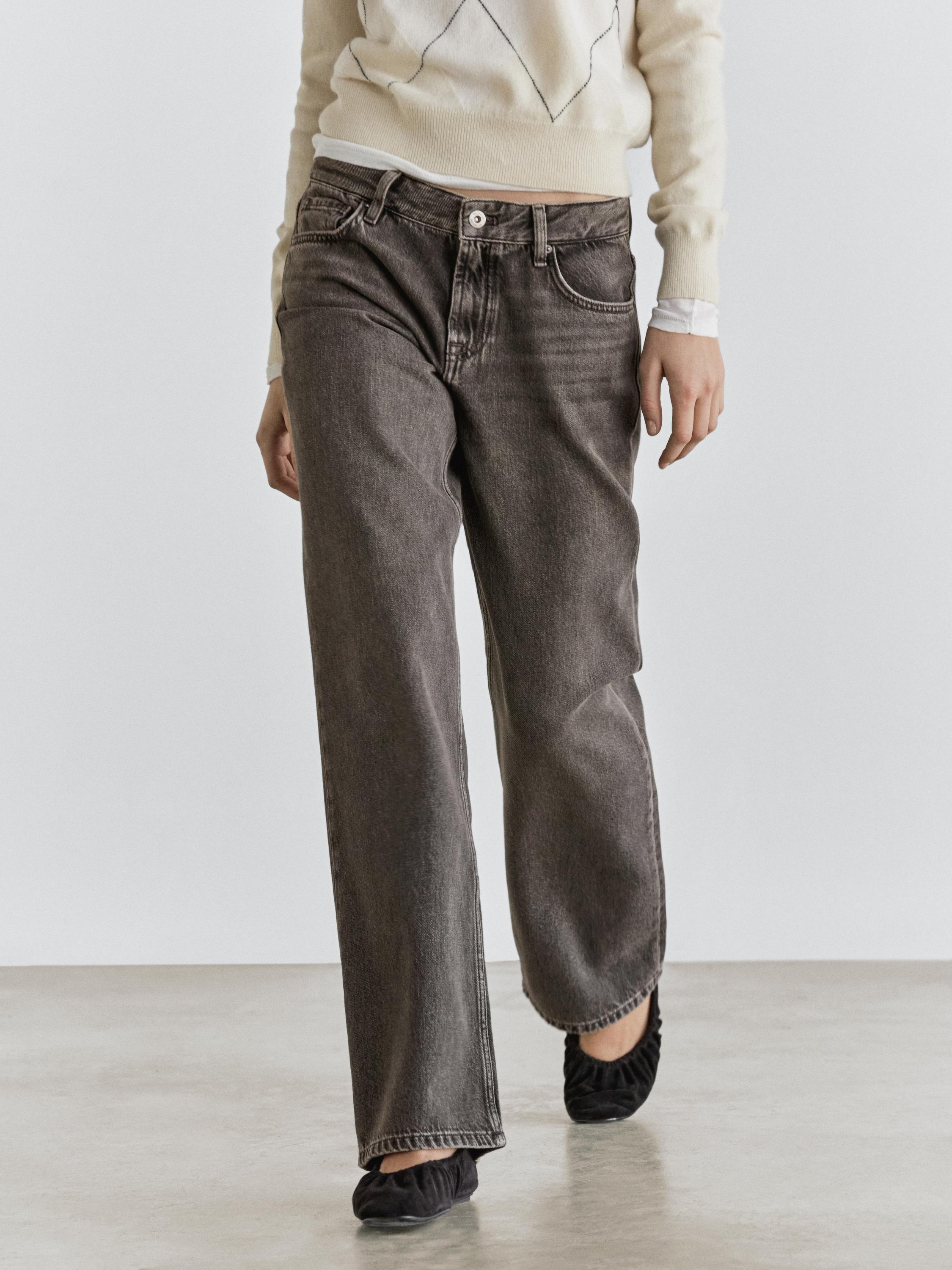 Jeans straight fit tiro bajo